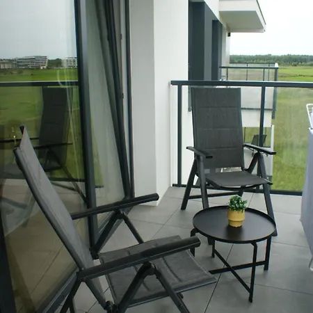 Westin House No 407 *